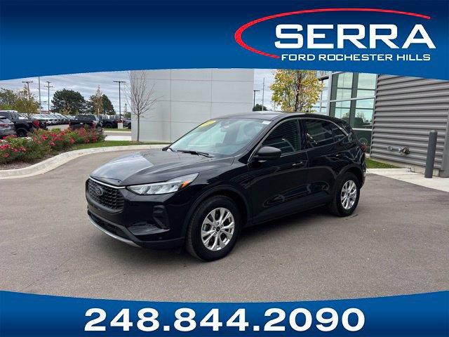 Used 2023 Ford Escape Active AWD/4WD image 1