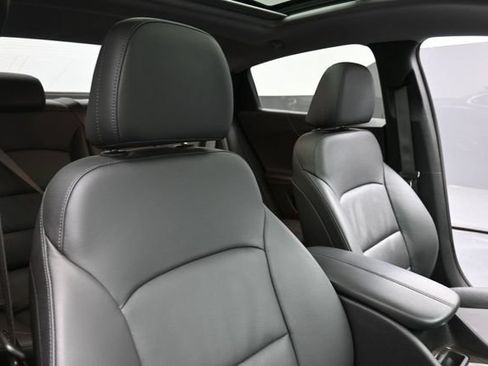 Used 2022 Chevrolet Malibu Premier FWD image 26