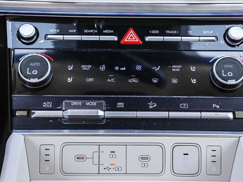 New 2025 Hyundai Santa Fe Calligraphy image 17