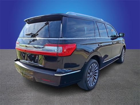 Used 2019 Lincoln Navigator Reserve image 5