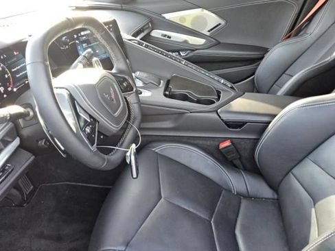 Used 2025 Chevrolet Corvette Stingray Preferred Conv w/ Z51 Performance Package RWD image 6