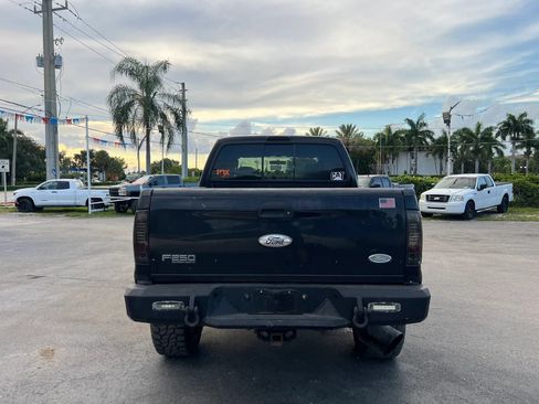 Used 2003 Ford F250 Lariat AWD/4WD image 5