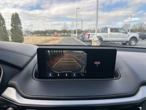 Used 2024 Acura MDX SH-AWD w/ Technology Package image 21