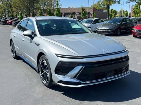 New 2026 Hyundai Sonata SEL AWD/4WD image 4