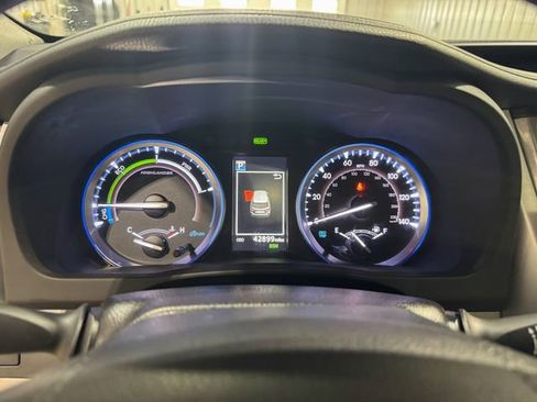 Used 2019 Toyota Highlander XLE image 17