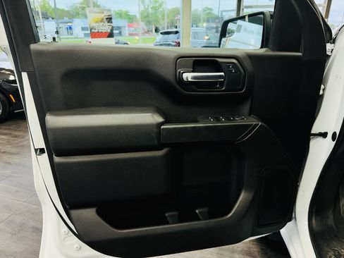 Used 2023 Chevrolet Silverado 1500 Custom Trail Boss AWD/4WD image 34