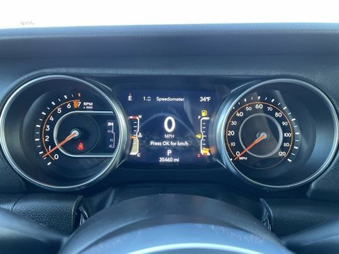 Used 2023 Jeep Gladiator Overland image 16