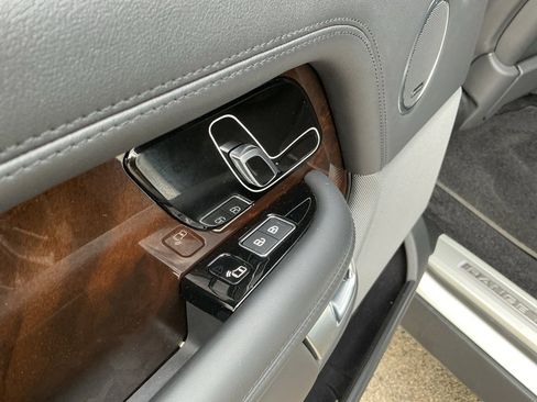 Used 2021 Land Rover Range Rover P525 Westminster Edition LWB image 29