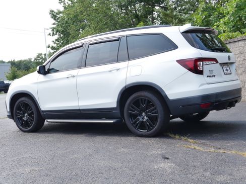 Used 2021 Honda Pilot Black Edition image 4