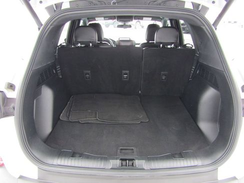 Used 2025 Ford Escape ST-Line Select AWD/4WD image 16