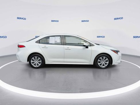 Used 2023 Toyota Corolla LE image 9