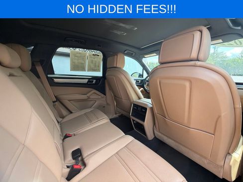 Used 2022 Porsche Cayenne Platinum Edition AWD/4WD image 40