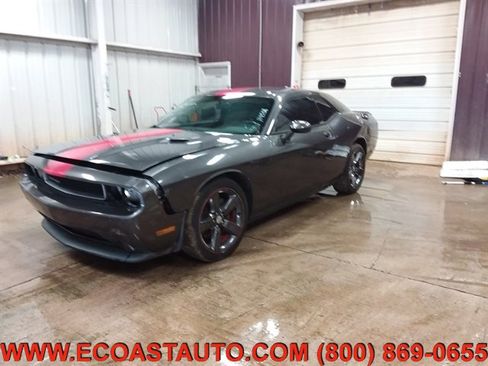 Used 2014 Dodge Challenger Rallye Redline image 3