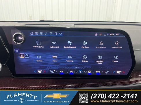 Used 2025 Chevrolet Traverse Z71 w/ Enhanced Driving Package AWD/4WD image 31