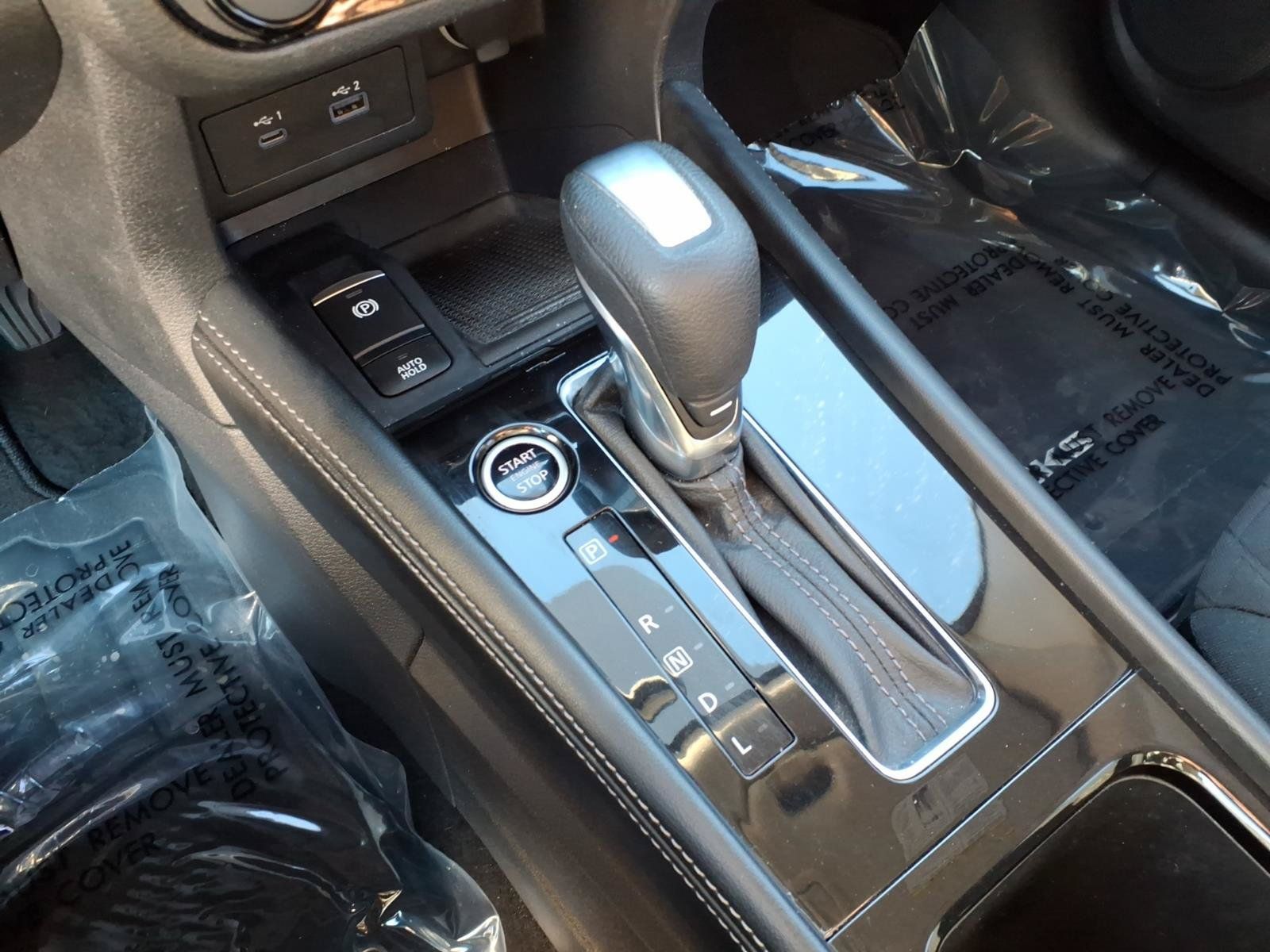 Used 2021 Nissan Kicks SV FWD image 12