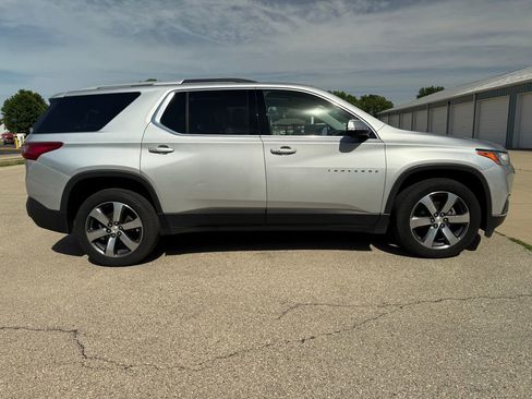 Used 2018 Chevrolet Traverse LT AWD/4WD image 4
