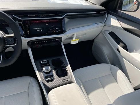 New 2026 Jeep Cherokee Laredo AWD/4WD image 14