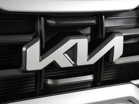 Used 2023 Kia Telluride S image 25