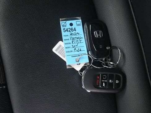 Used 2023 Honda Pilot Touring image 9