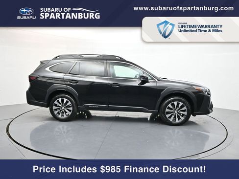 Used 2023 Subaru Outback Limited image 8