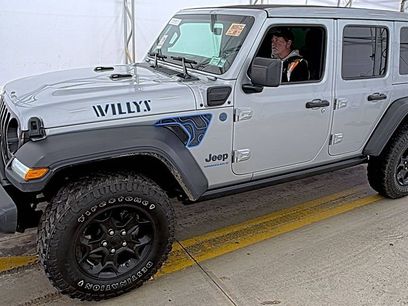 Used 2023 Jeep Wrangler Unlimited w/ Sun & Screen Package