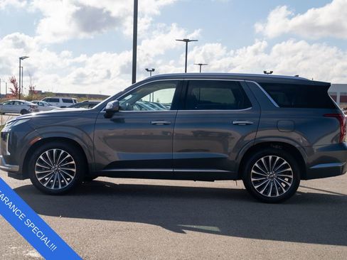 Certified 2024 Hyundai Palisade Calligraphy image 4