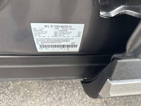 Used 2022 Ford Explorer XLT w/ Equipment Group 202A AWD/4WD image 28