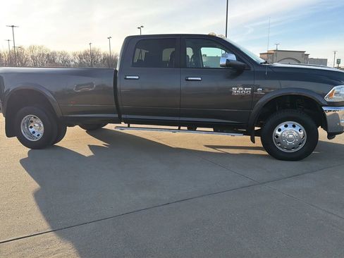 Used 2016 RAM 3500 Laramie image 27