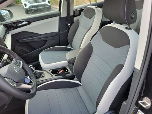 New 2026 Volkswagen Taos S FWD image 18