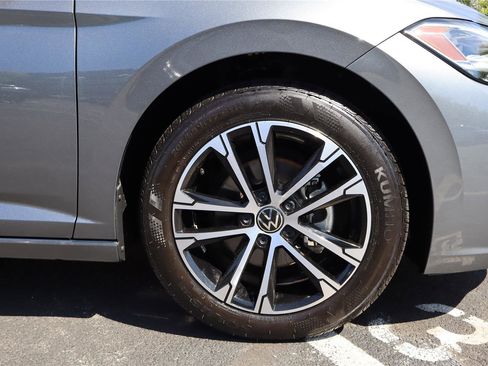 Used 2024 Volkswagen Jetta Sport FWD image 11