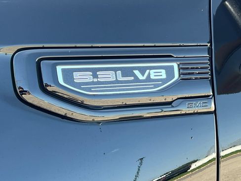 Used 2024 GMC Sierra 1500 Elevation AWD/4WD image 2
