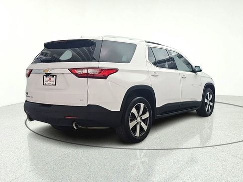 Used 2018 Chevrolet Traverse LT w/ LPO, 'HIT The Road' Package AWD/4WD image 7