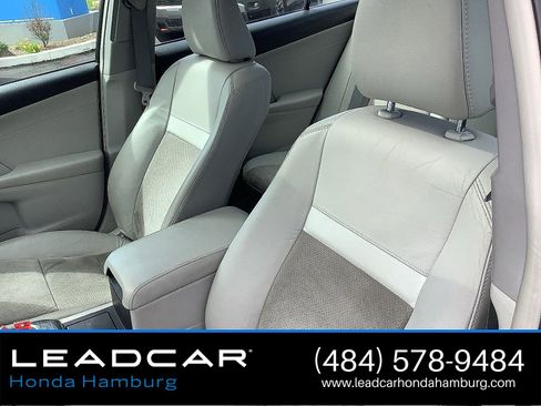 Used 2013 Toyota Camry XLE w/ Leather Pkg FWD image 22