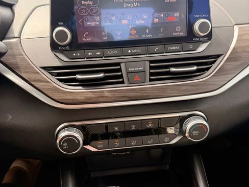 Used 2023 Nissan Altima 2.5 SV FWD image 15