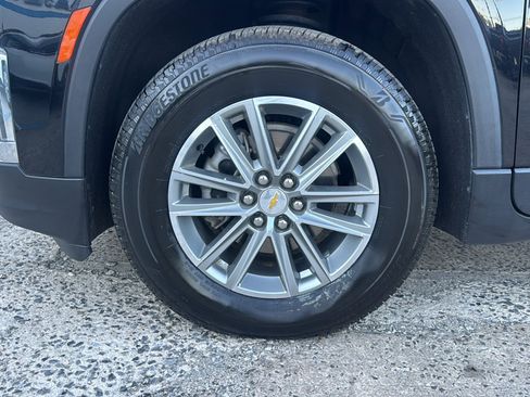 Used 2023 Chevrolet Traverse LT FWD image 43