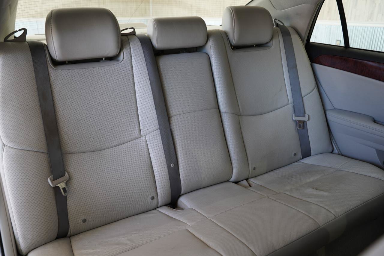 Used 2012 Toyota Avalon Limited FWD image 34