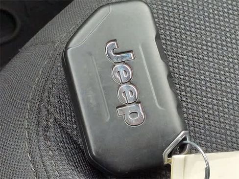 Used 2022 Jeep Wrangler Sport image 36