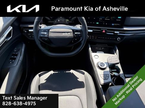 New 2026 Kia Sportage EX AWD/4WD image 24