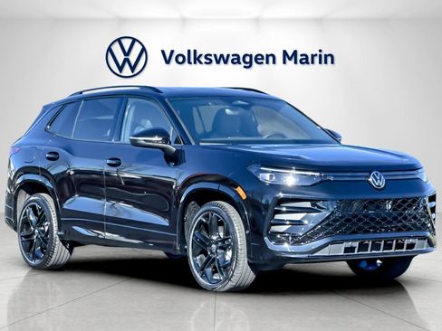 New 2026 Volkswagen Tiguan SE R-Line image 7