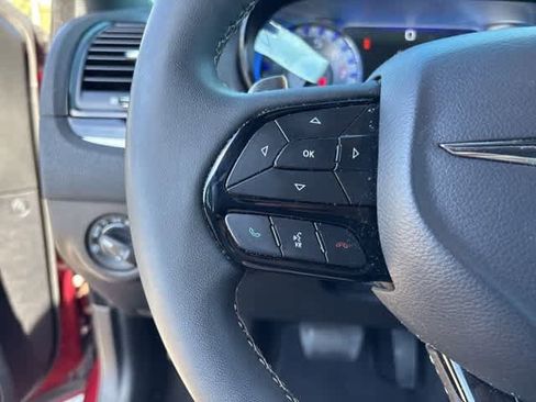 Used 2023 Chrysler 300 S image 10