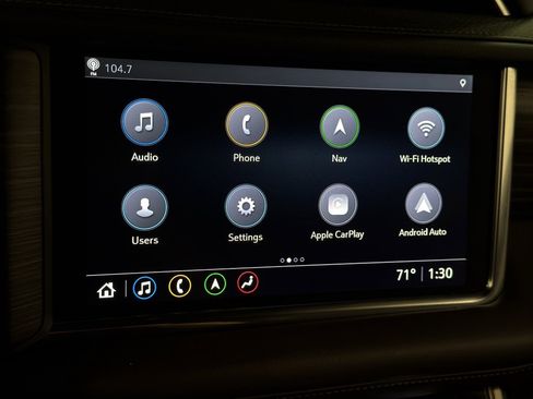 Used 2021 GMC Yukon Denali w/ Denali Premium Package image 20