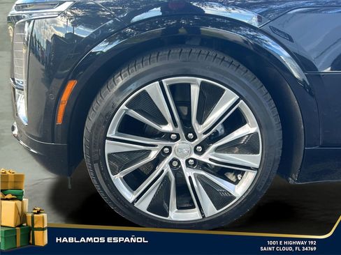 Used 2024 Cadillac Lyriq Luxury w/ LPO, Floor Liner Package image 10