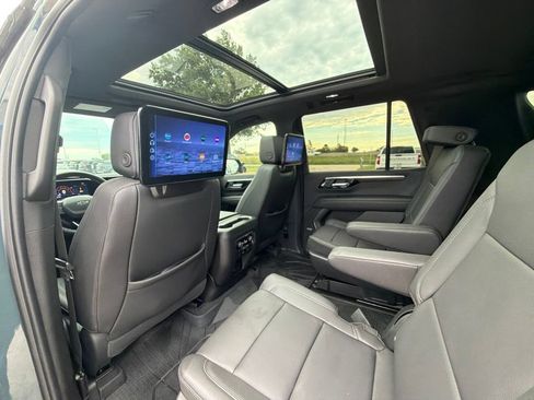 Used 2026 Chevrolet Tahoe Z71 w/ Z71 Off-Road Package AWD/4WD image 19
