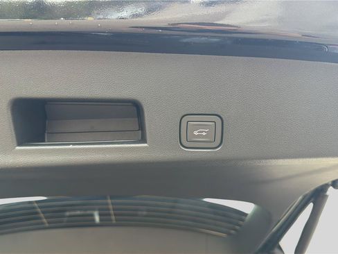 New 2026 GMC Acadia Elevation w/ Elevation Premium Package AWD/4WD image 22