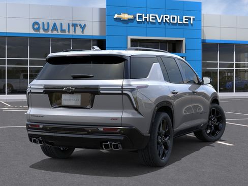New 2026 Chevrolet Traverse RS w/ LPO, Floor Liner Package FWD image 28