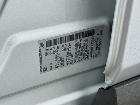 Used 2024 Nissan Rogue SV image 12