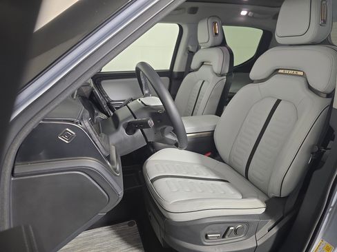 Used 2023 Rivian R1T Launch Edition image 20