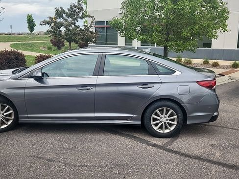 Used 2018 Hyundai Sonata SE FWD image 4