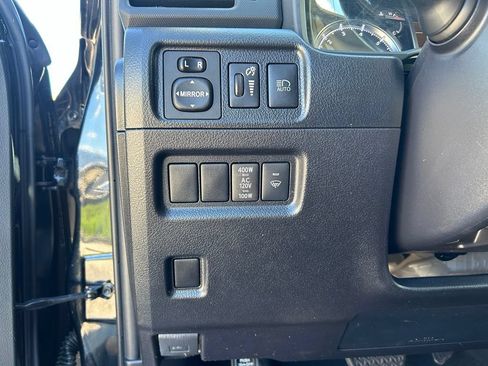 Used 2023 Toyota 4Runner TRD Off-Road AWD/4WD image 18