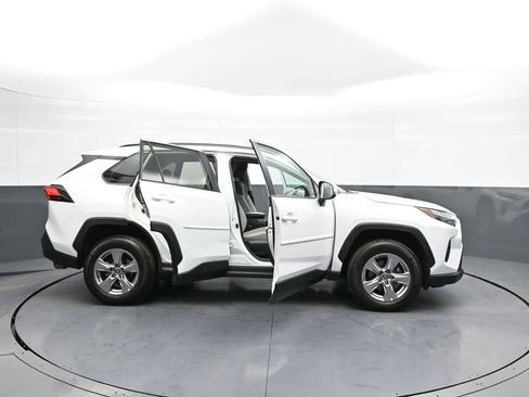 Certified 2022 Toyota RAV4 XLE image 43